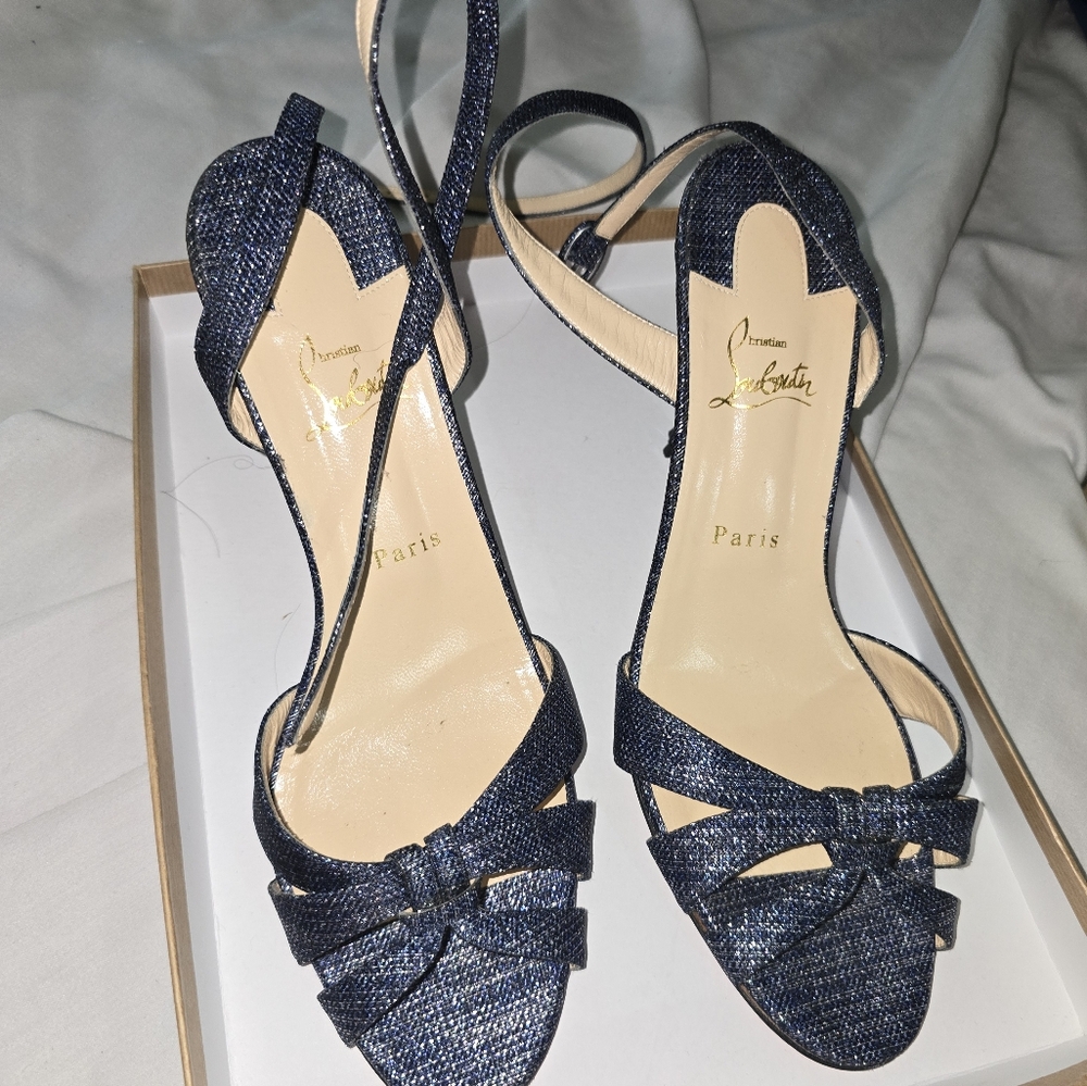 CHRISTIAN  LOUBOUTIN TREZUMA METALLIC SANDALS